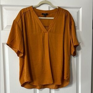 Alfani Gold/Orange Short Sleeve Blouse